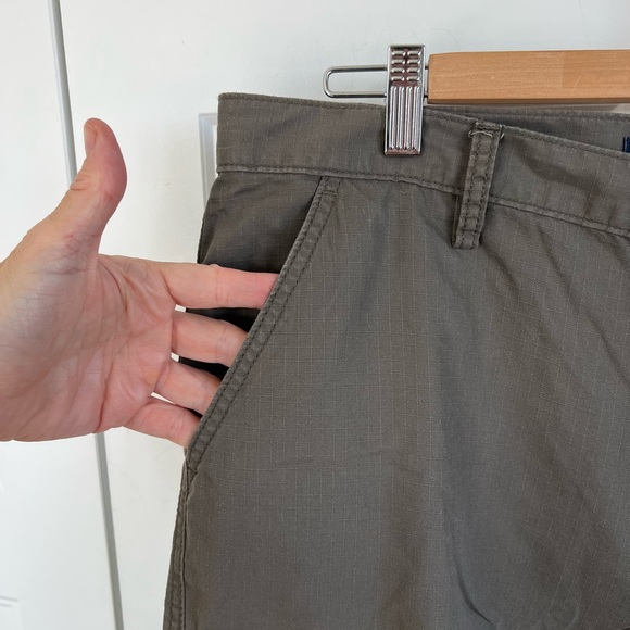 Calvin Klein men’s bermuda shorts - Picture 2 of 11